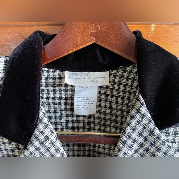 Vintage 90s Benson and Smith Plaid w/ Velvet Trim button-down fitn-flair coat s9 - Picture 4 of 11